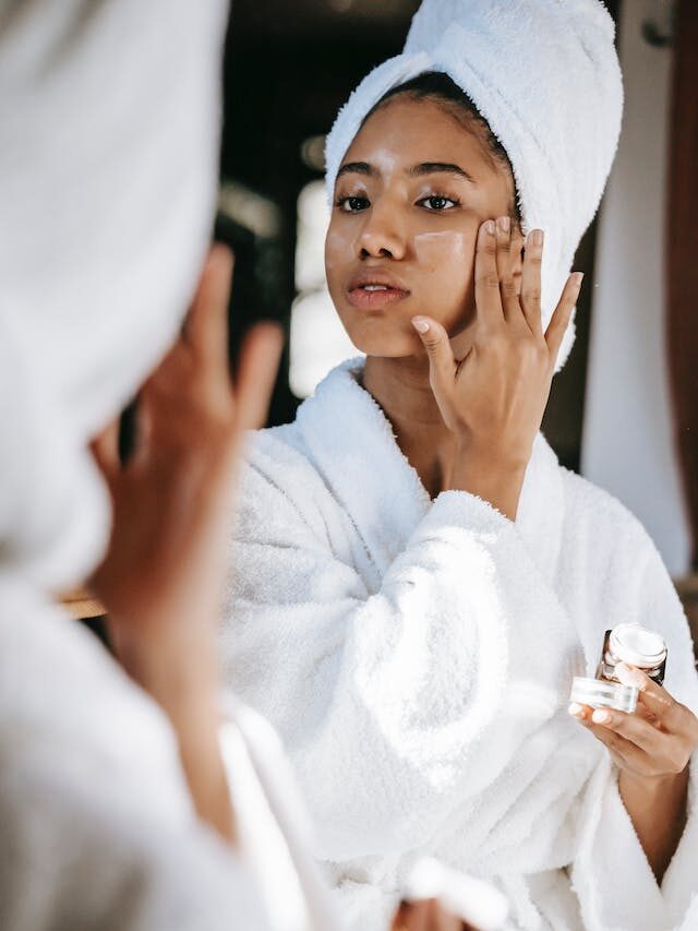 8 Tips On How To Restore Your Skin Barrier